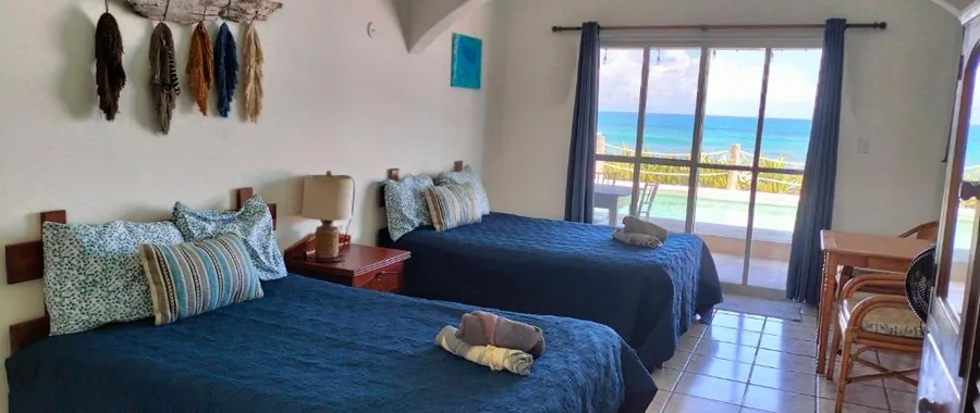 Sea view suite with two double beds